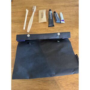 Air New Zealand Amenity Kit W/Bamboo Toothbrush/Pen  Toothpaste Hand/Body Cream